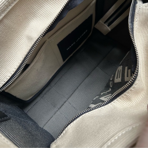🆕 Marc Jacobs The Jacquard Medium traveller Tote Bag beige with contrast trim - Picture 12 of 16